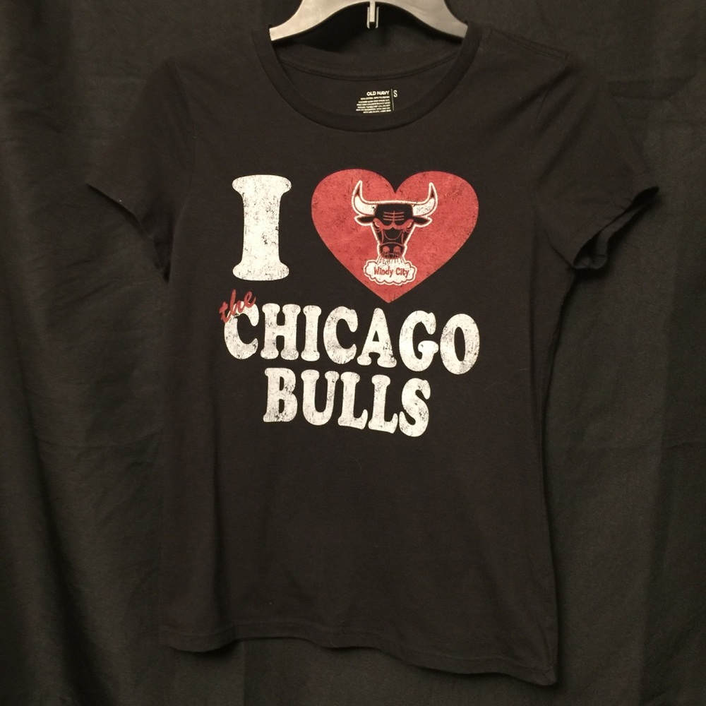 Old Navy-I ❤️ Chicago Bulls -Black Shirt, Small